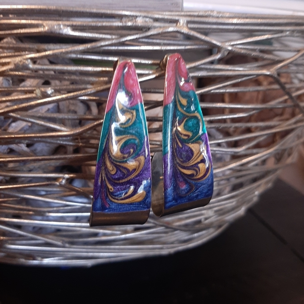 Vintage 80s Oversized Earrings Half Hoop Glitter Enamel Hand Painted - Picture 2 of 9